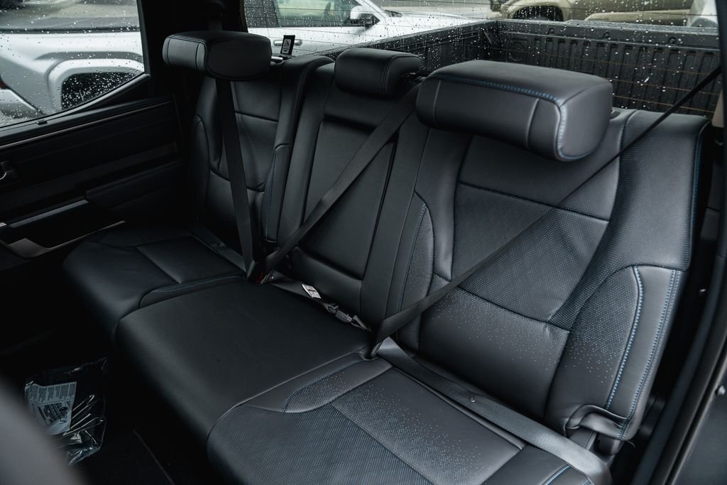 New 2026 Magnetic Gray Metallic Toyota Platinum image 28