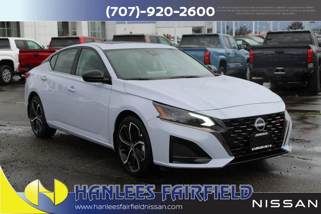 New 2025 Gray Nissan 2.5 SR image 5