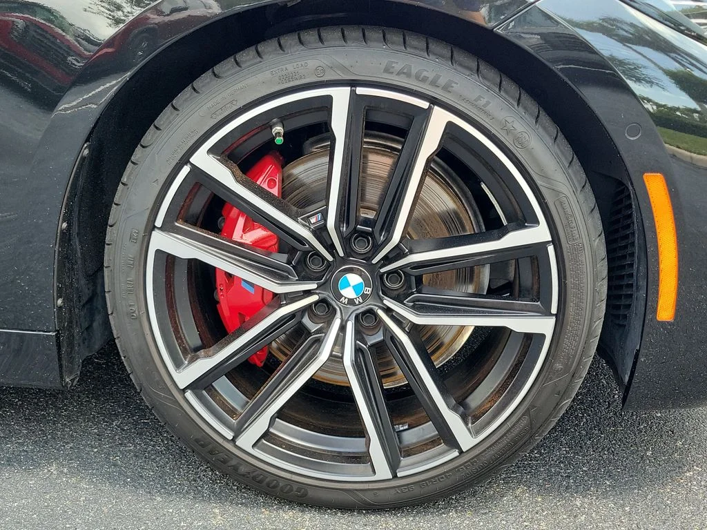 Used 2024 Black BMW M440i image 9