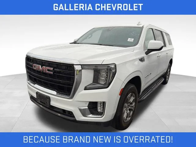 2022 GMC Yukon 4WD SLE's photo
