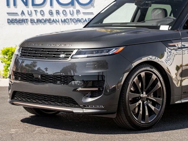 New 2026 Carpathian Grey Land Rover Dynamic SE image 2