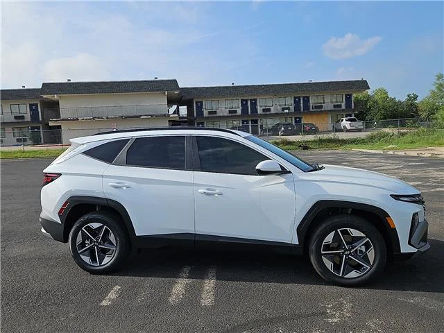 New 2026 Creamy White Pearl Hyundai SEL image 5
