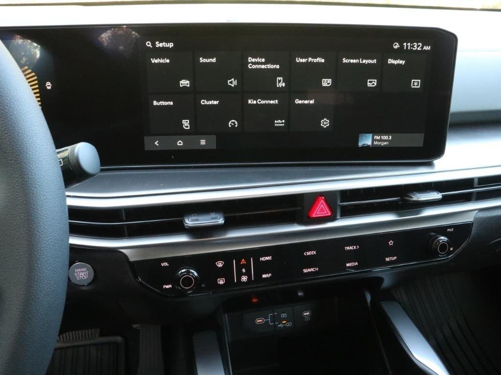 2025 Kia Sorento LX - Photo 8