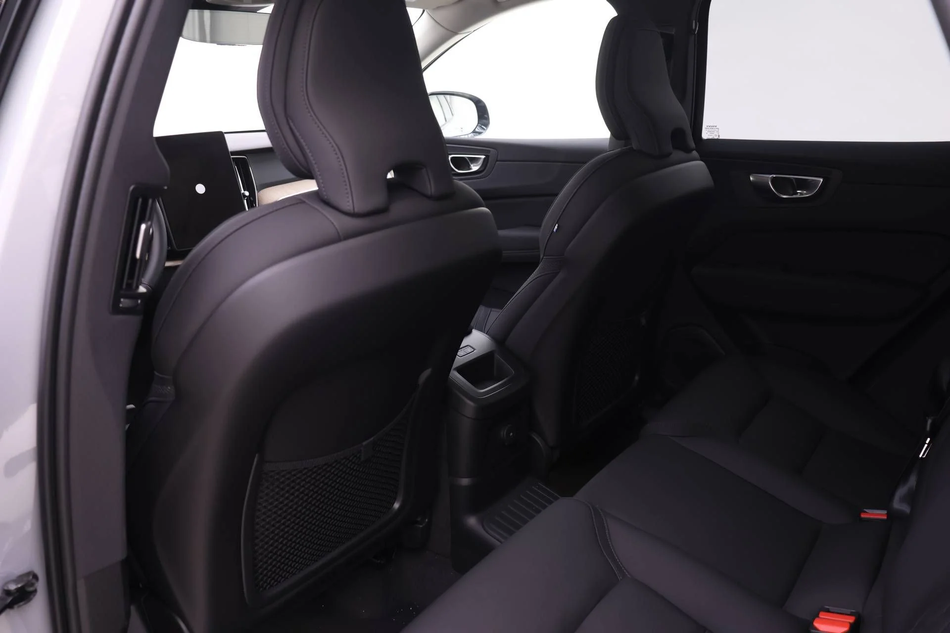 New 2026 Gray Volvo T8 Plus image 13