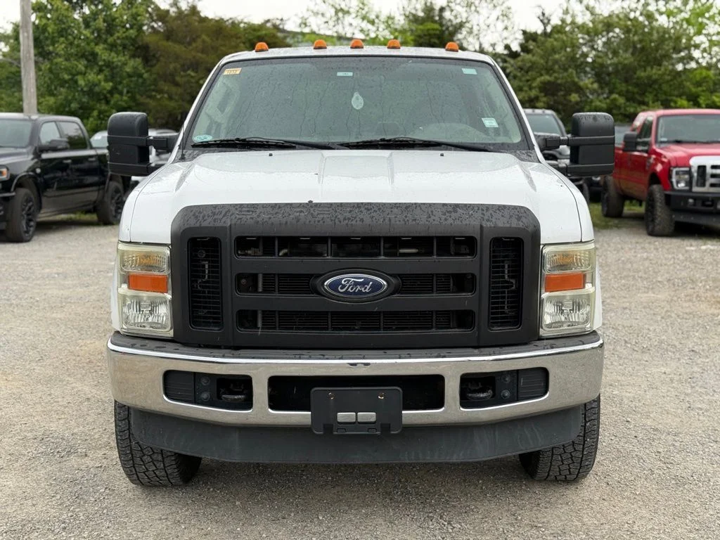 Used 2008 White Ford XL image 3