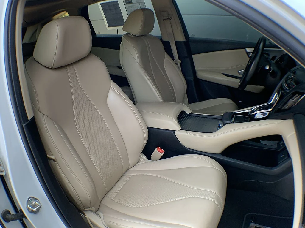 Used 2021 PLAT WHT/EBONY Acura w/Technology Package image 25