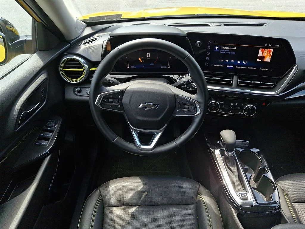 Used 2025 Yellow Chevrolet ACTIV image 12