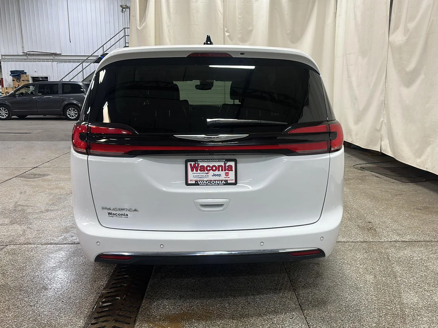 Used 2024 Bright White Clearcoat Chrysler Touring L image 4
