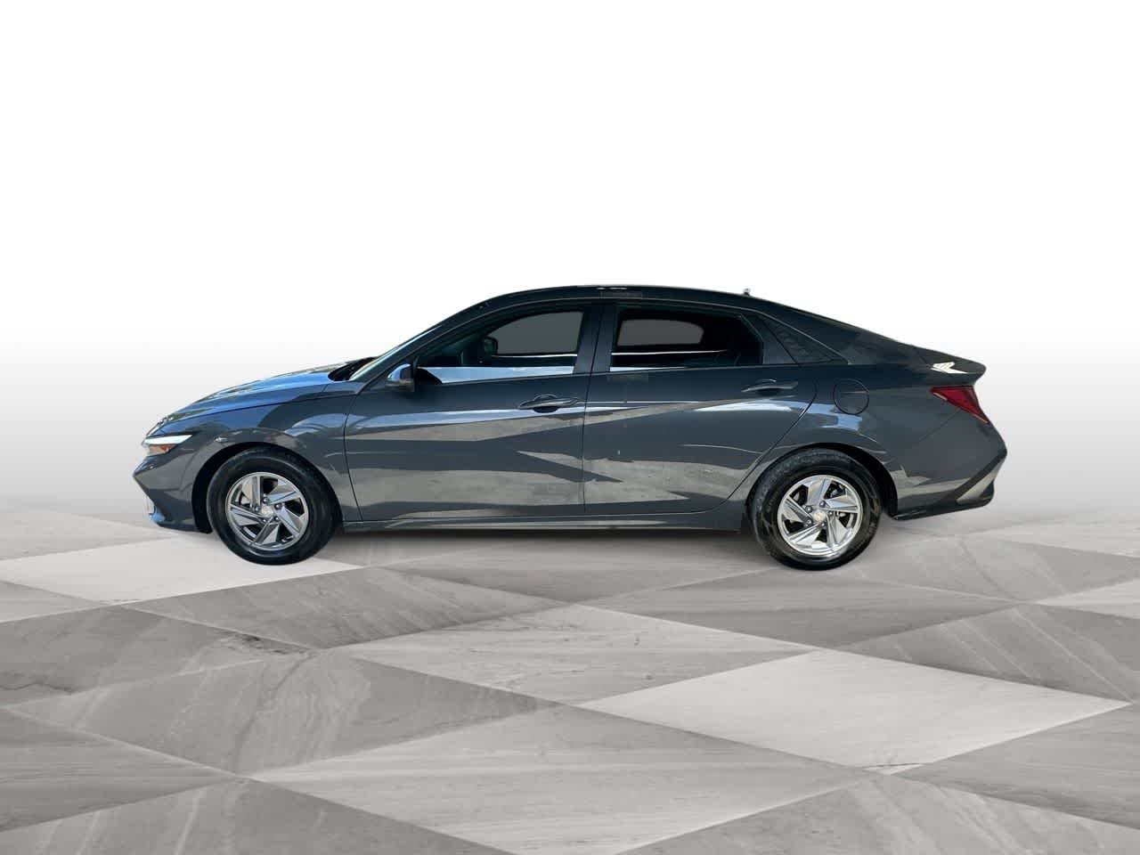 Certified Used 2026 Ecotronic Gray Hyundai SE image 5