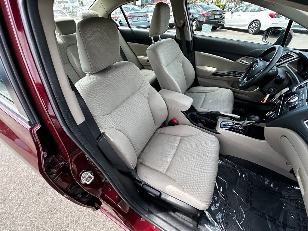 Used 2015 Crimson Pearl Honda LX image 13