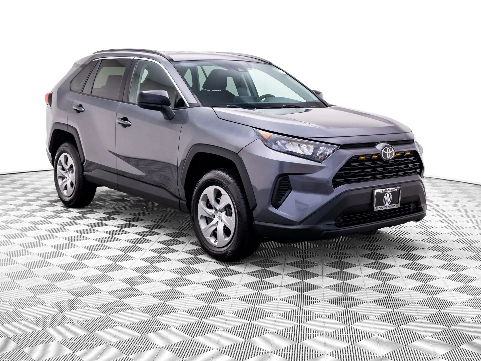 Used 2021 Gray Toyota LE image 7