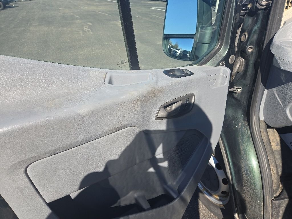 Used 2015 Green Ford Base image 13