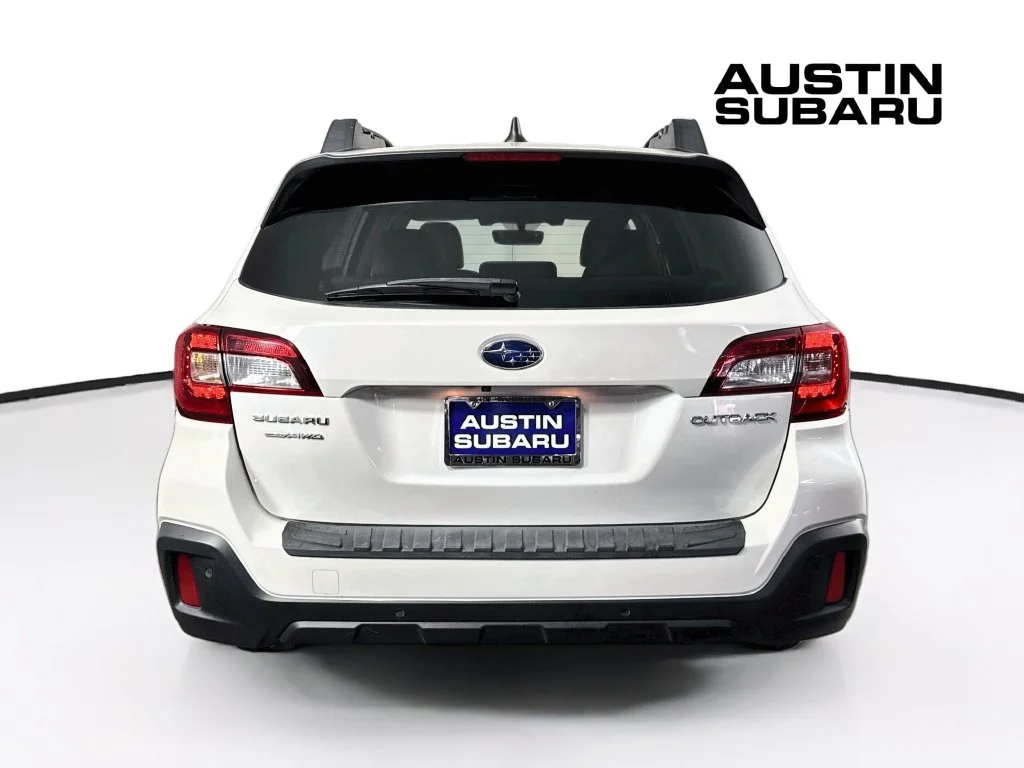 Used 2018 White Subaru 2.5i image 6