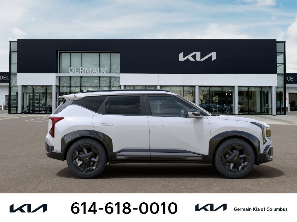New 2027 White Kia X-Line S image 10