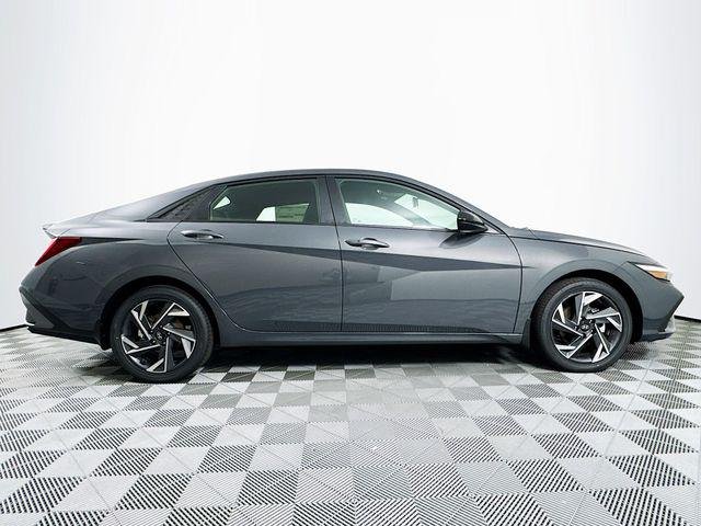 2025 Hyundai Elantra Blue - Photo 7