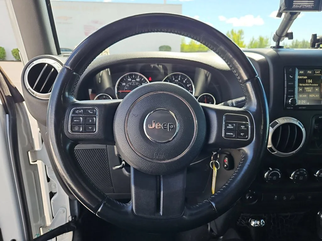 Used 2018 Granite Crystal Metallic Clearcoat Jeep Unlimited Rubicon image 14