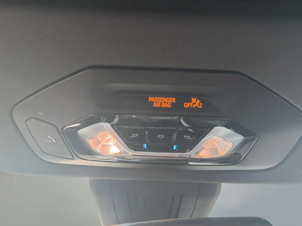 Used 2025 White BMW 430i image 31