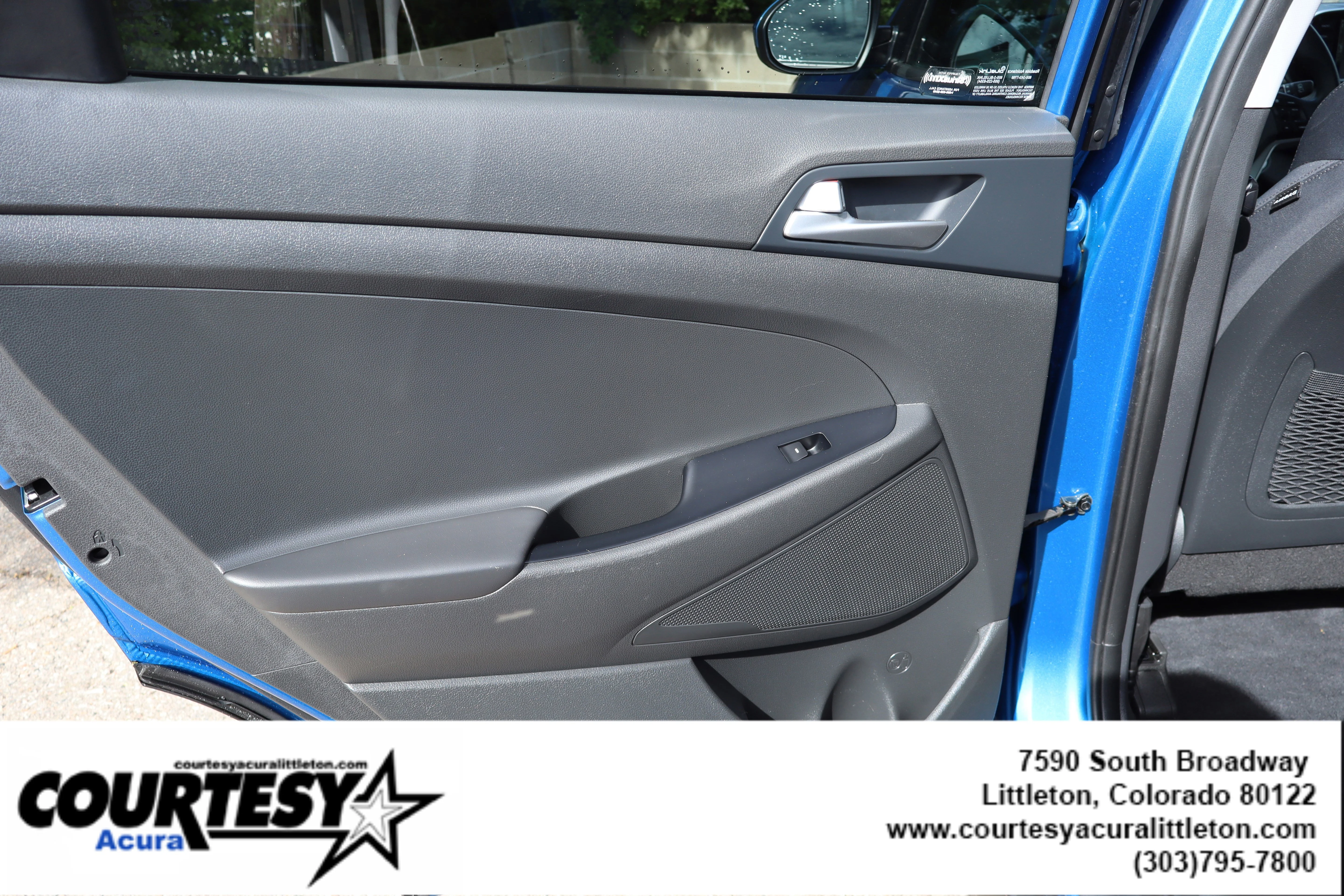 Used 2020 Aqua Blue Hyundai Value image 26