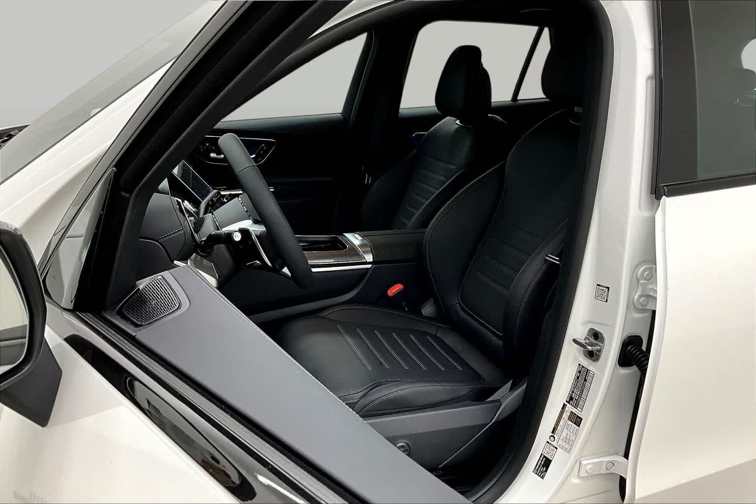 New 2026 Polar White Mercedes-Benz AMG® GLC 43 image 9