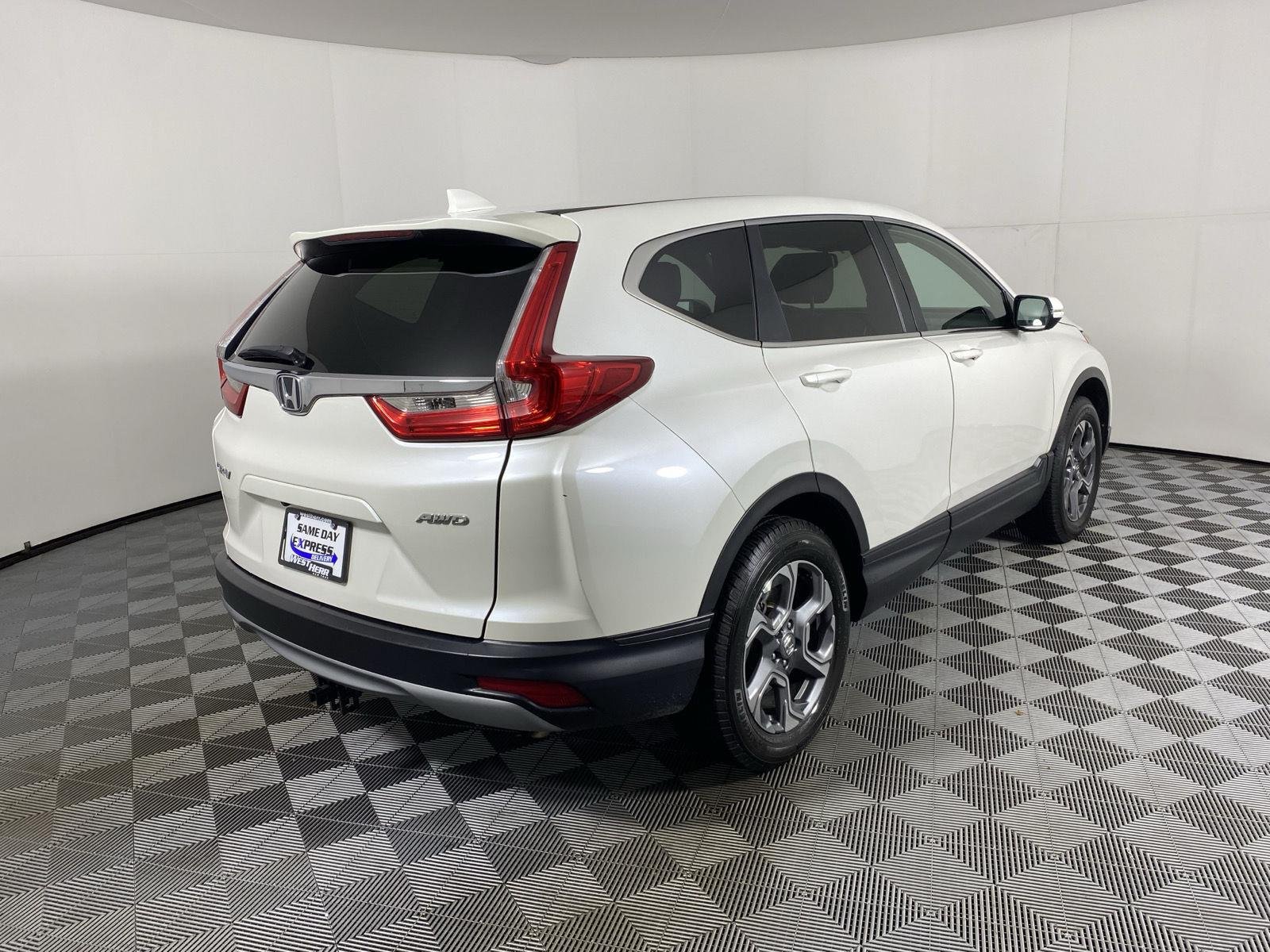 Used 2018 White Diamond Pearl Honda EX-L image 10