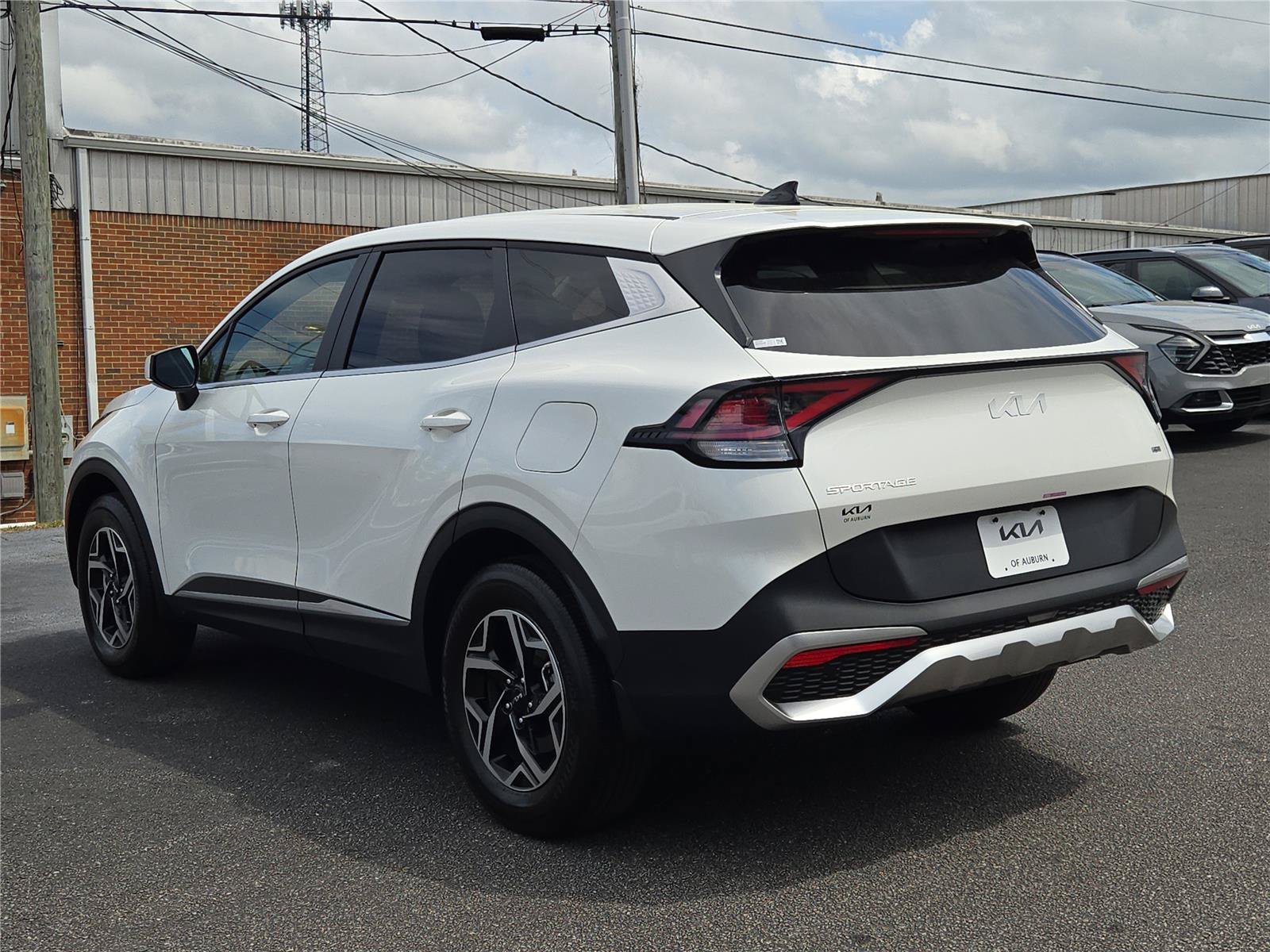 2025 Kia Sportage LX - Photo 8
