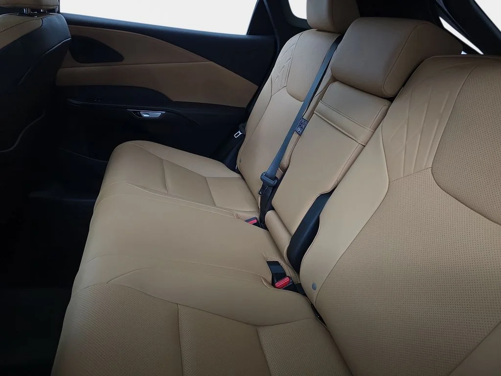 New 2026 Eminent White Pearl Lexus PREMIUM image 14