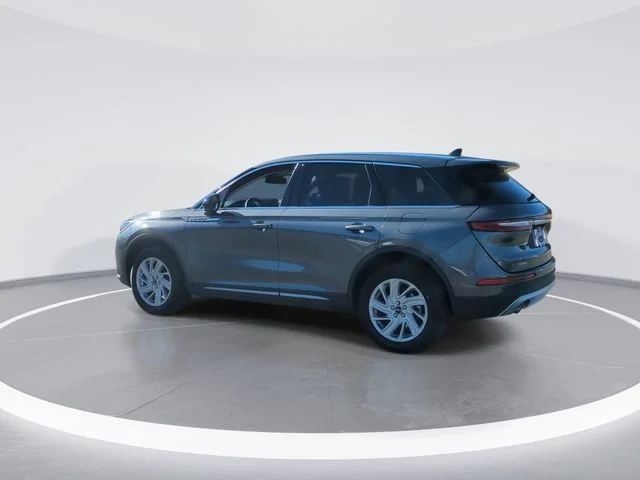 Used 2023 Gray Lincoln Standard image 5