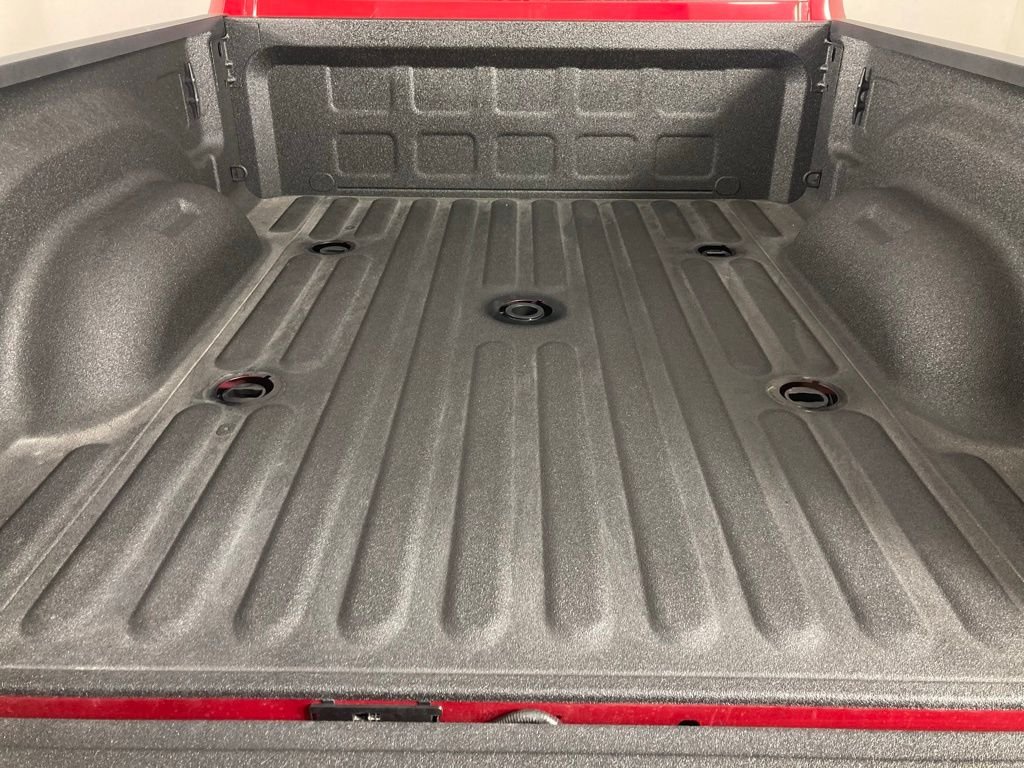 New 2026 Molten Red Pearl-Coat Exterior Paint RAM Laramie image 24