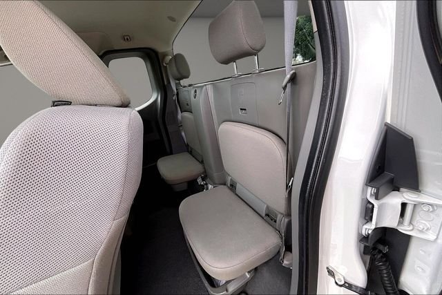 Used 2021 White Nissan S image 25