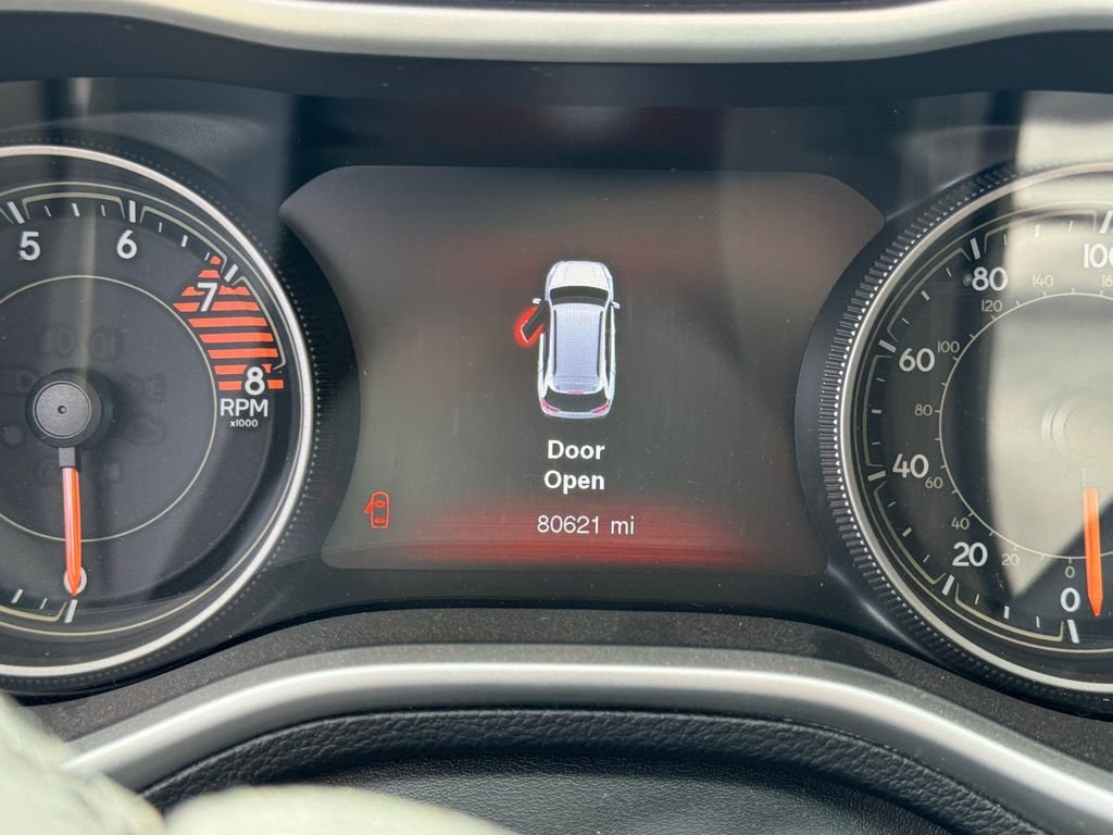 Used 2016 Gray Jeep Trailhawk image 25