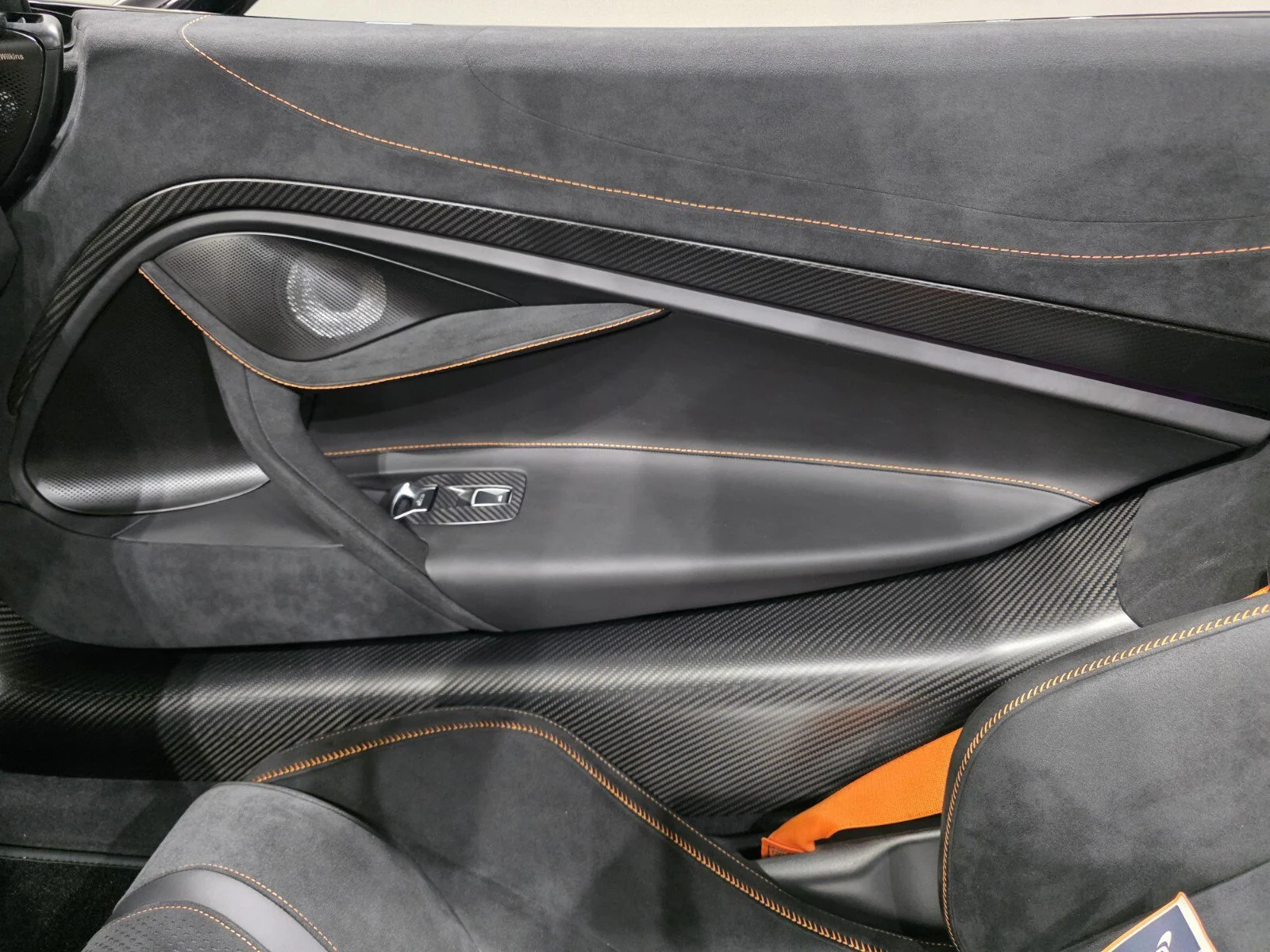 New 2025 MSO Borealis Black McLaren Spider image 16