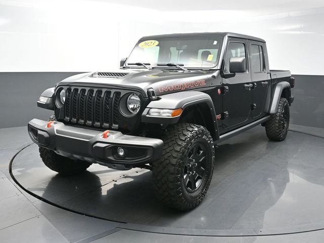 Used 2023 Black Jeep Mojave image 3