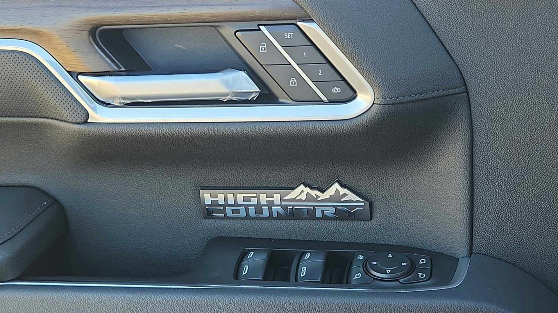 2026 Chevrolet Silverado 1500 High Country - Photo 18