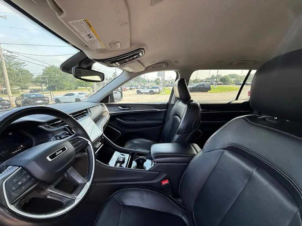 Used 2022 Black Jeep Limited image 12