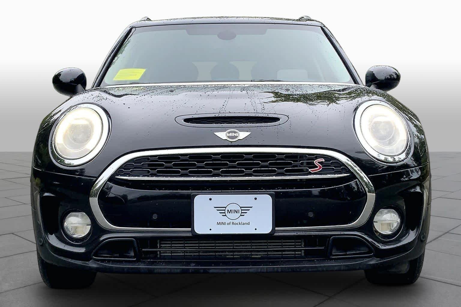 Used 2018 Midnight Black Metallic MINI Cooper S image 3