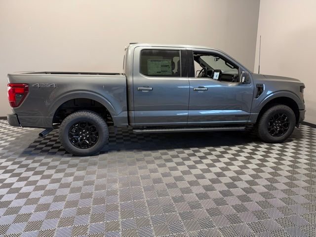 New 2026 Carbonized Gray Metallic Ford XLT image 7