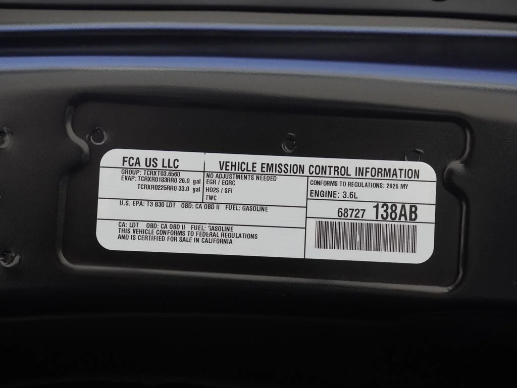 New 2026 Diamond Black Crystal Pearl-Coat Exterior Paint RAM Big Horn/Lone Star image 32