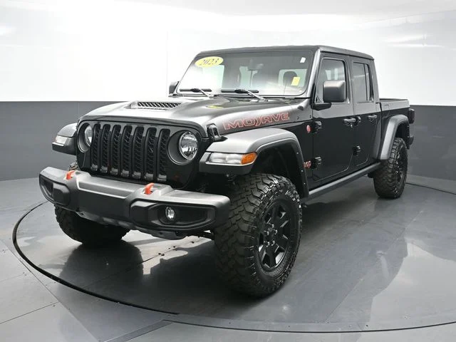 Used 2023 Black Jeep Mojave image 3
