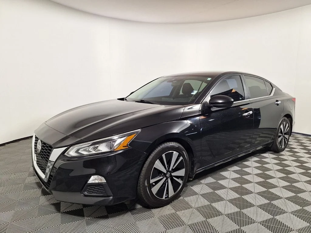 2022 Nissan Altima 2.5 SV's photo