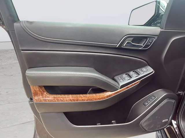 Used 2020 Red Chevrolet Premier image 21