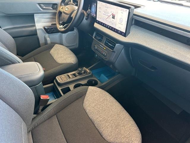 New 2026 Oxford White Ford XLT image 40