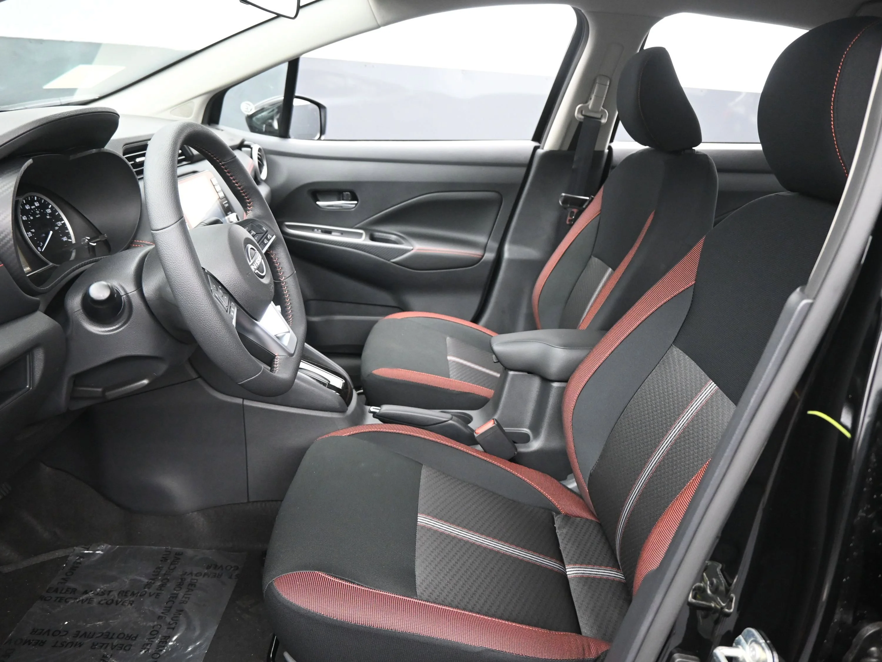 Used 2025 Super Black Nissan SR image 9