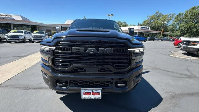2026 RAM 3500 Laramie - Photo 8