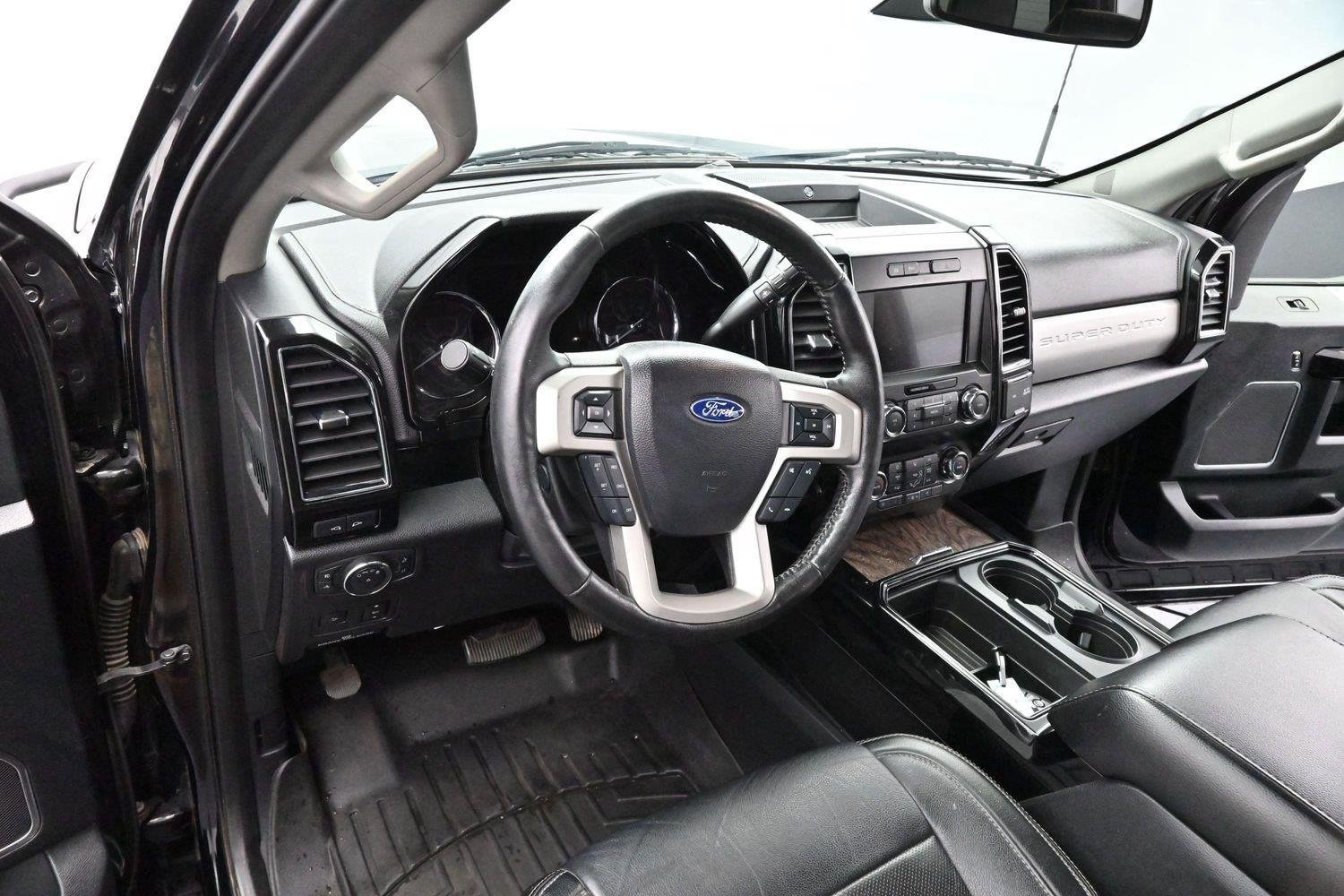 Used 2019 Agate Black Ford LARIAT image 17