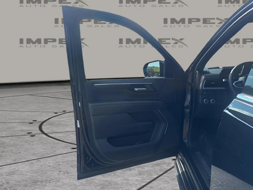Used 2025 Black Chevrolet LT image 26