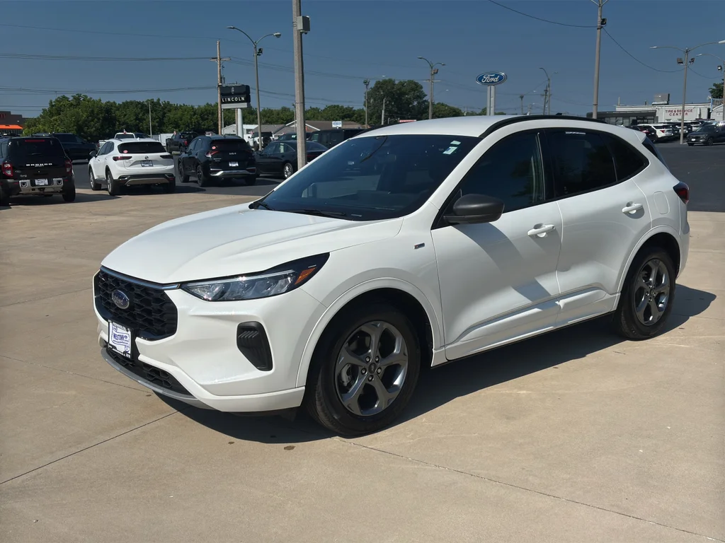 Used 2024 Star White Ford ST-Line image 8