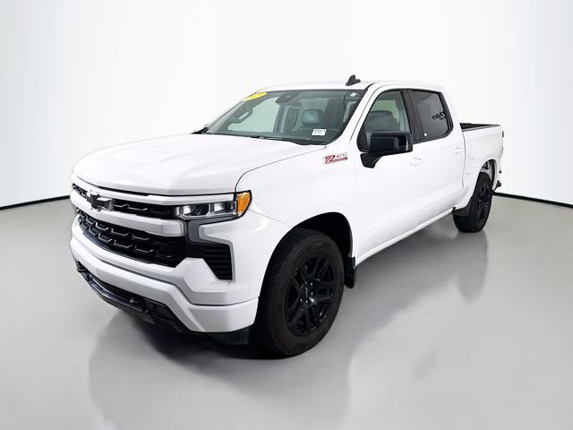 Used 2023 Summit White Chevrolet RST image 3