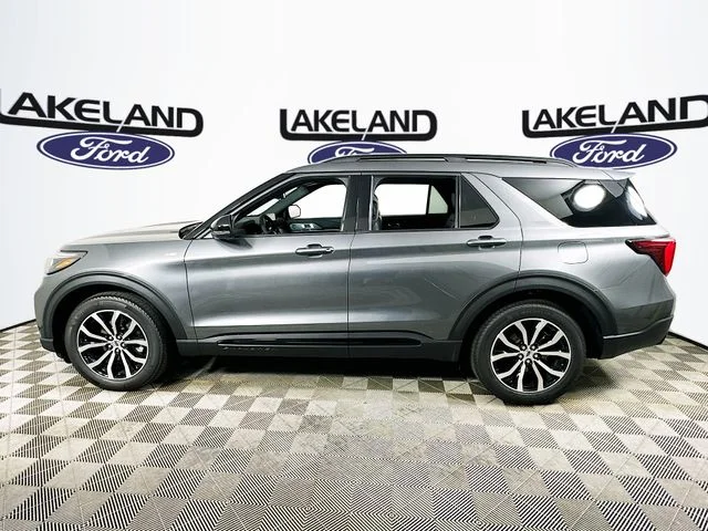 New 2026 Ford Explorer ST-Line