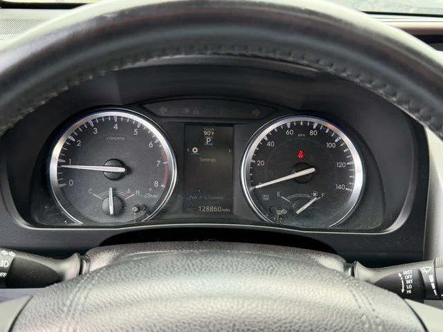 Used 2015 Black Toyota XLE V6 image 6