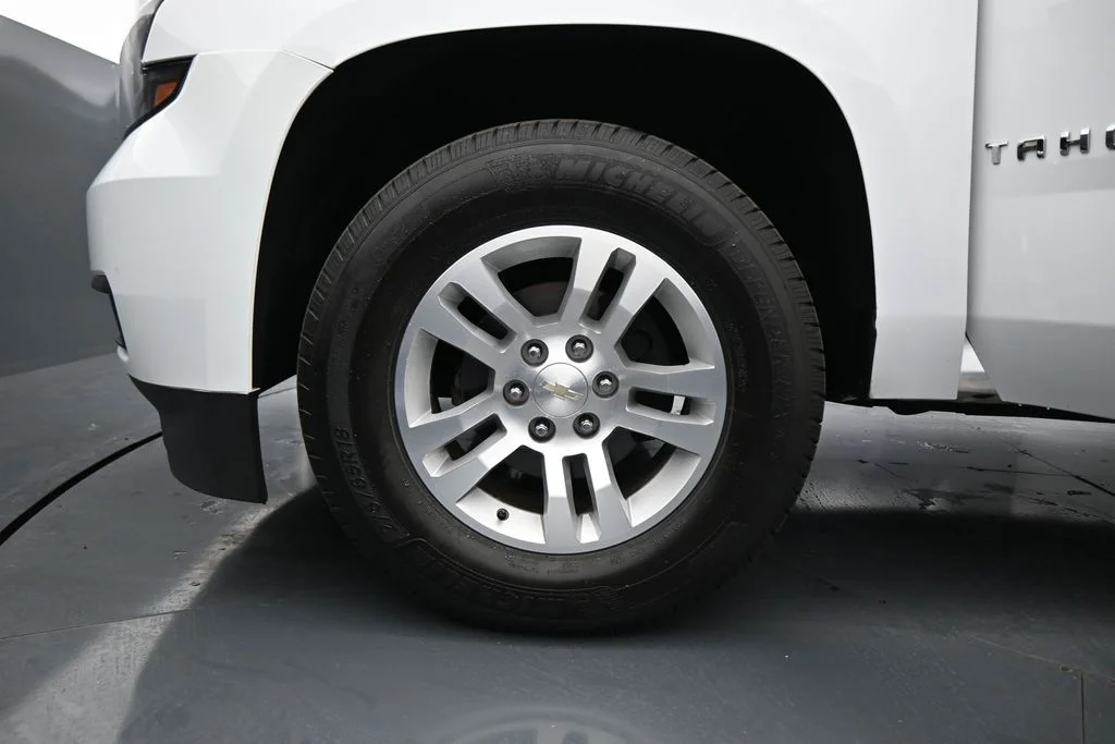 Used 2020 White Chevrolet LS image 26
